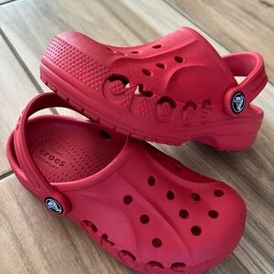 CROCS Kids Classic Clog in Red